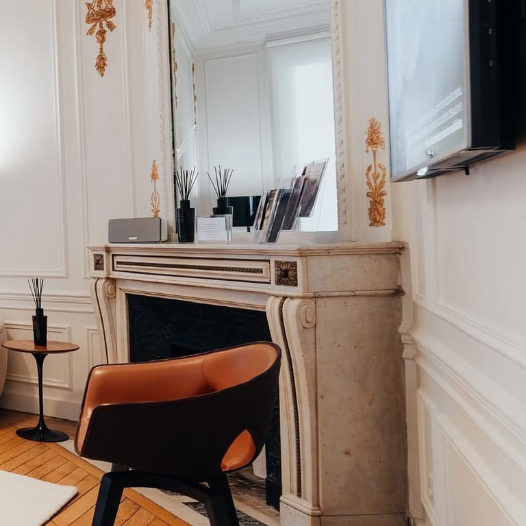 Post 10 by Christelle Santini on Instagram (image)