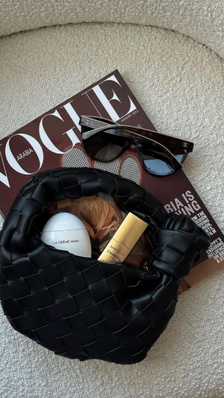 Post 5 by Margaux on Instagram (video)