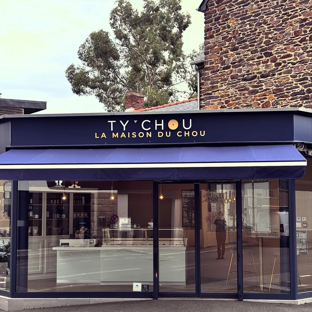 Post 6 by TY CHOU on Instagram (image)