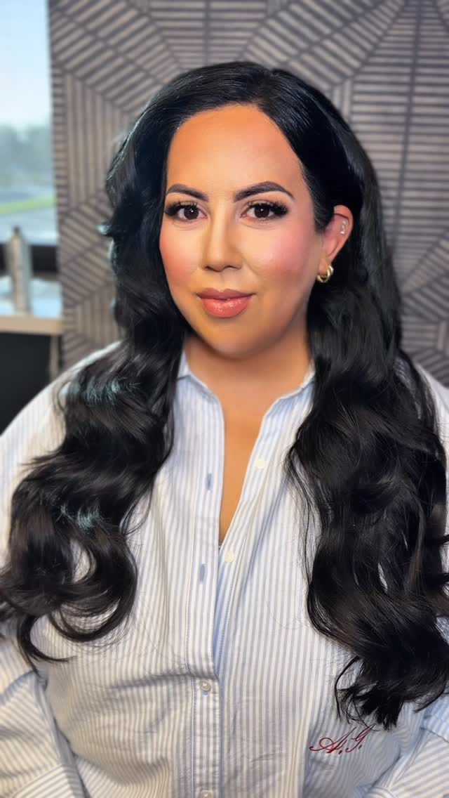 Post 3 by 𝓛𝓮𝓼𝓵𝓲𝓮 𝓓𝓪𝔂𝓪𝓷𝓷𝓪 Make Up Artist on Instagram (video)