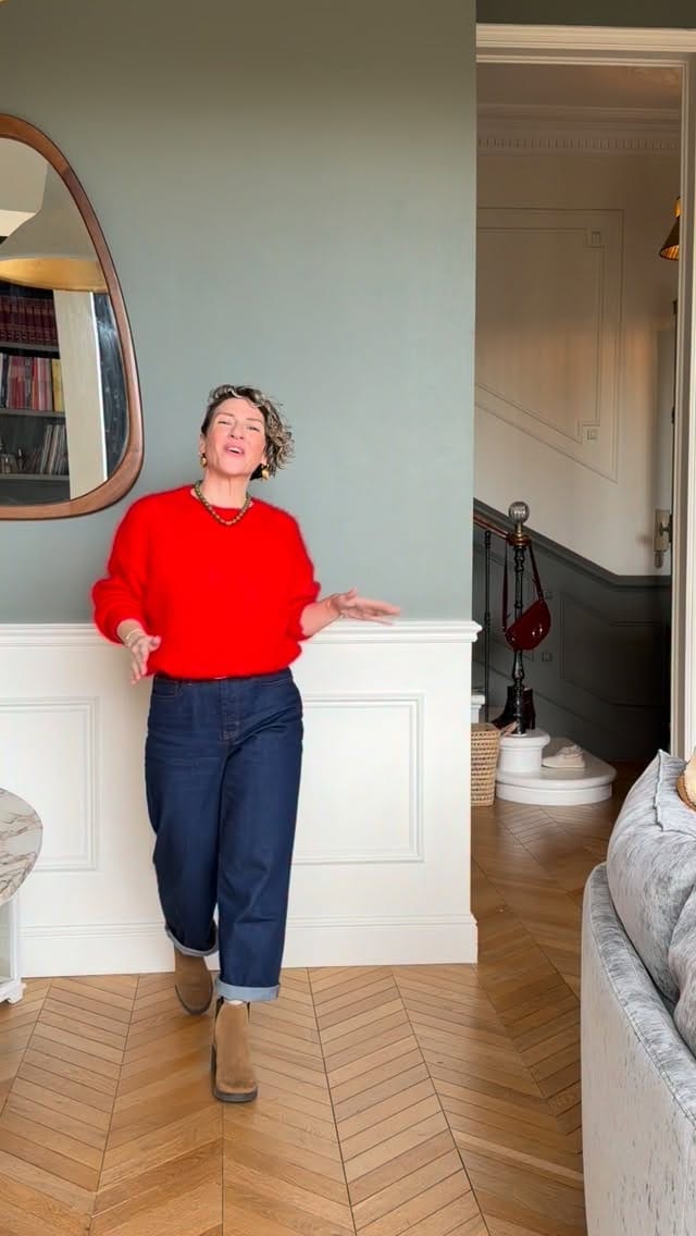Post 5 by Marie - Charlotte Collet on Instagram (video)
