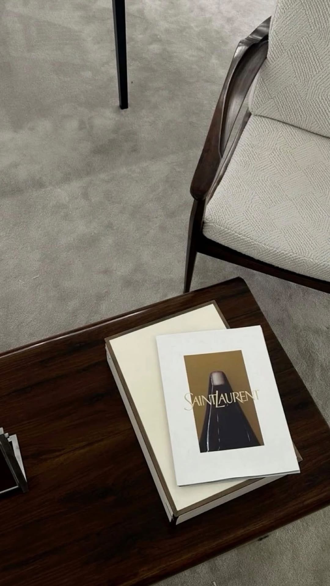 Post 9 by Amandine Bru on Instagram (video)
