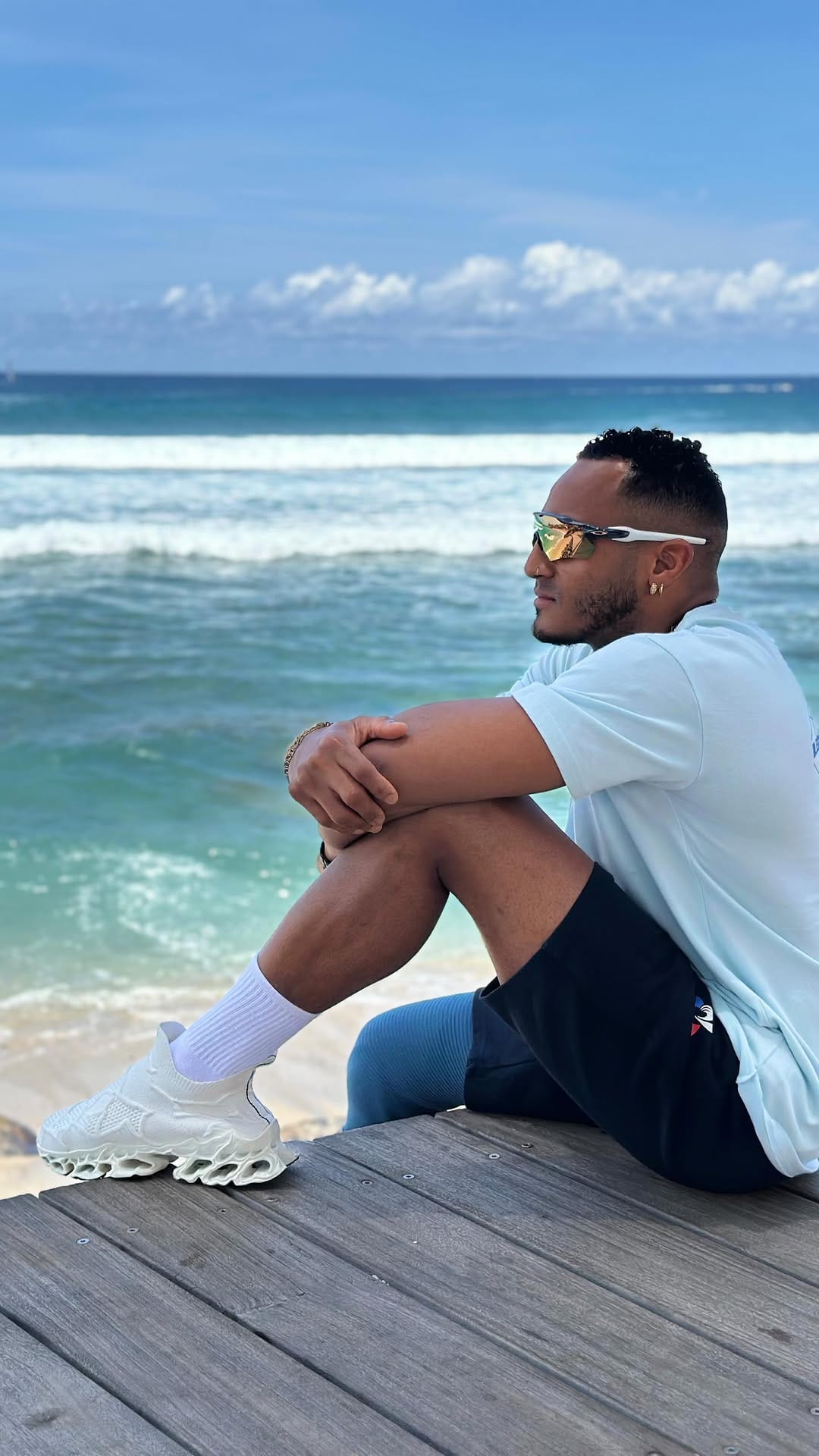 Post 5 by Dimitri PAVADÉ 🇷🇪 🇫🇷 🏳️‍🌈 on Instagram (video)