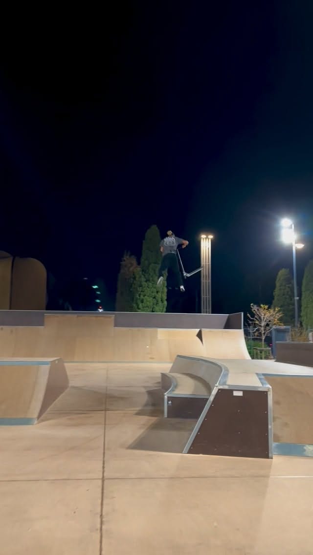 Post 4 by @estebanclottt on Instagram (video)