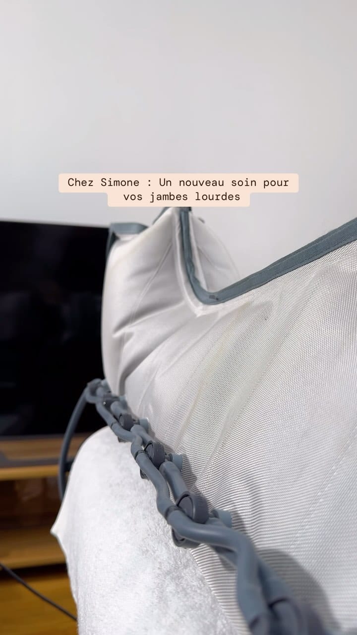 Post 7 by SIMONE • Le salon de beauté 3.0 on Instagram (video)