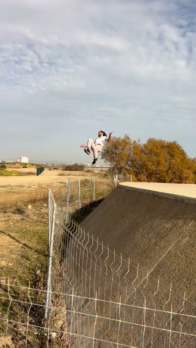 Post 3 by Vivien Dumoutiers - Wonsembe on Instagram (video)