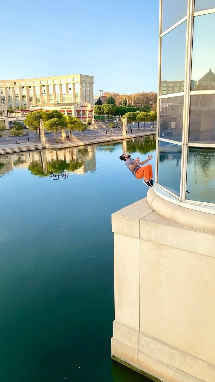 Post 10 by Vivien Dumoutiers - Wonsembe on Instagram (video)