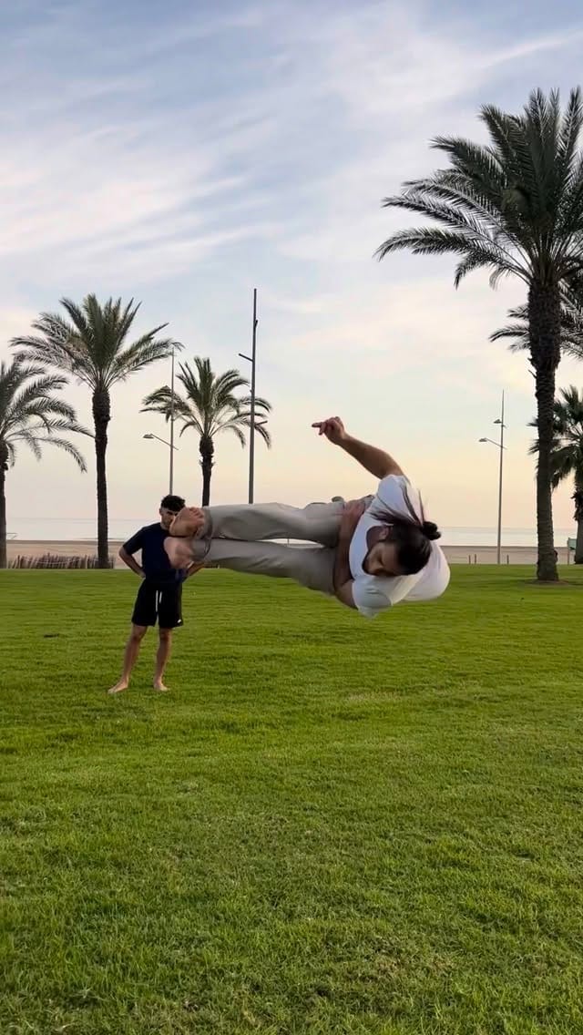 Post 4 by Vivien Dumoutiers - Wonsembe on Instagram (video)