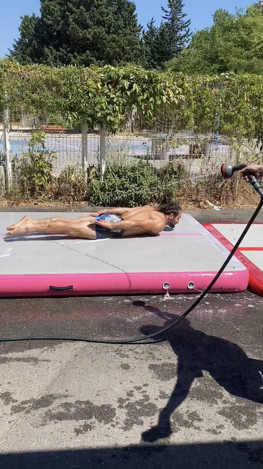 Post 1 by Vivien Dumoutiers - Wonsembe on Instagram (video)