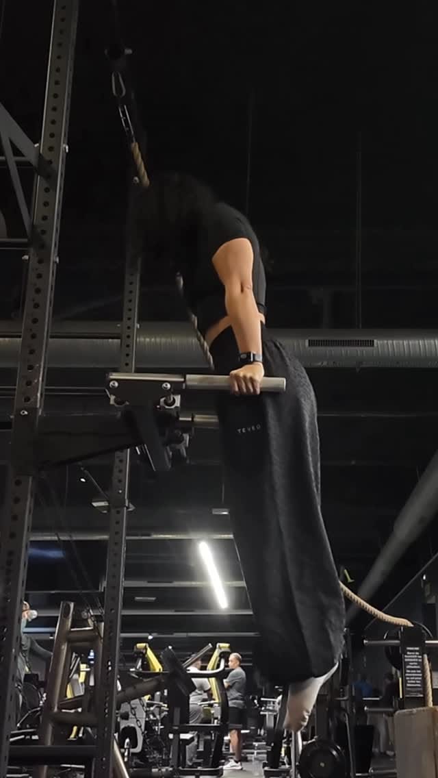 Post 2 by Mimi on Instagram (video)