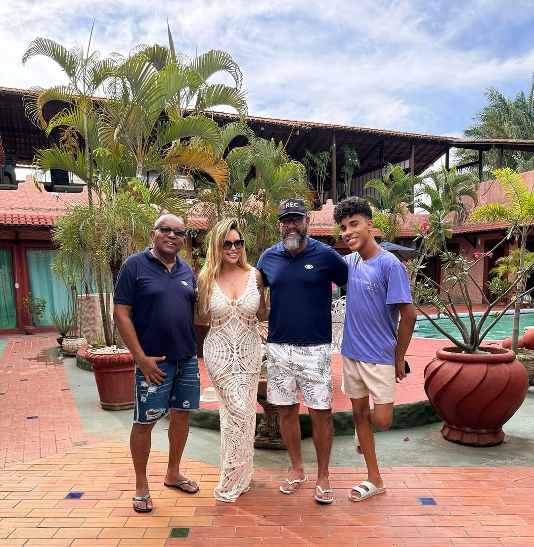 Post 3 by 𝑽𝒆𝒓𝒐𝒏𝒊ca alves 🇧🇷🇫🇷🇬🇧 🏴󠁧󠁢󠁥󠁮󠁧󠁿🇨🇴🇮🇹🇺🇸🇵🇦🇦🇼✈️ on Instagram (carousel)