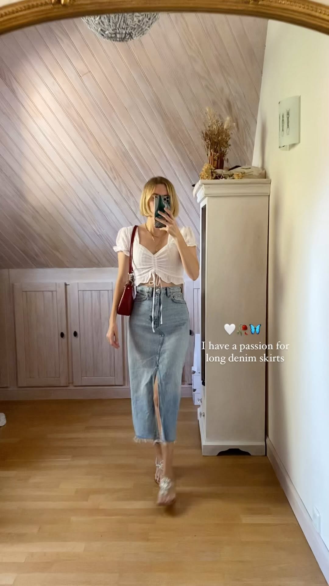 Post 8 by Kathleen on Instagram (video)