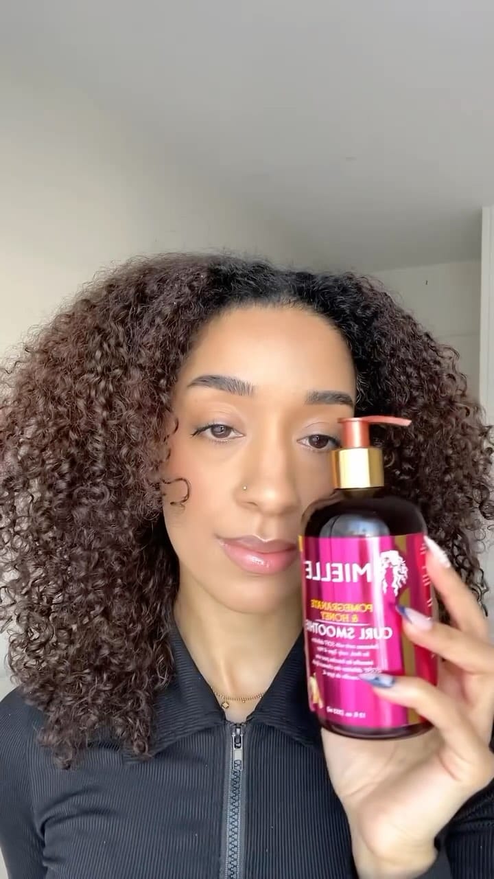 Post 5 by Mielle Organics France on Instagram (video)