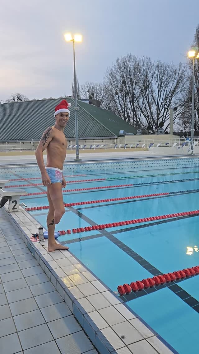 Post 4 by Alexis Hanquinquant on Instagram (video)