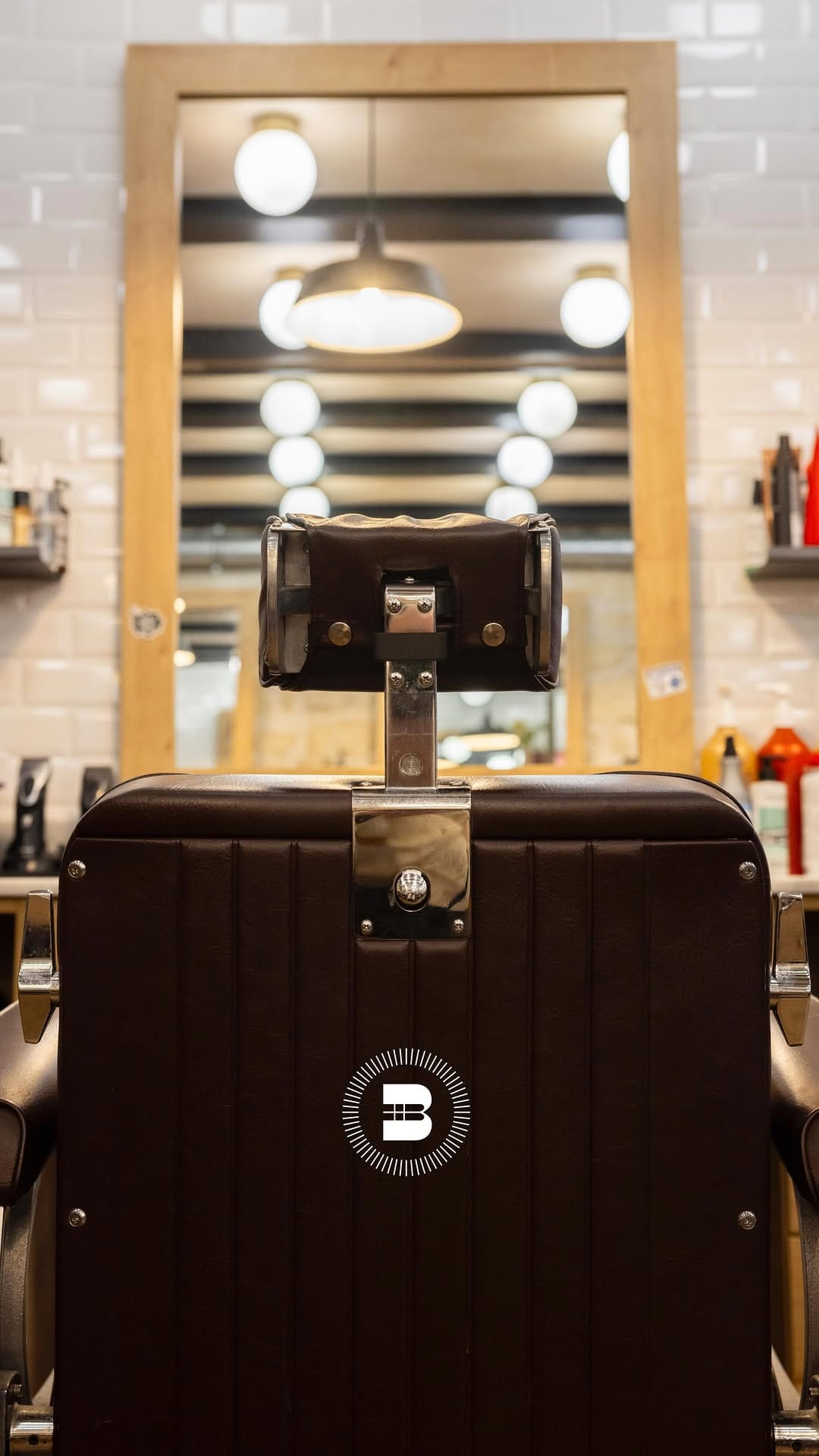 Post 2 by BONHOMME 💈 on Instagram (video)