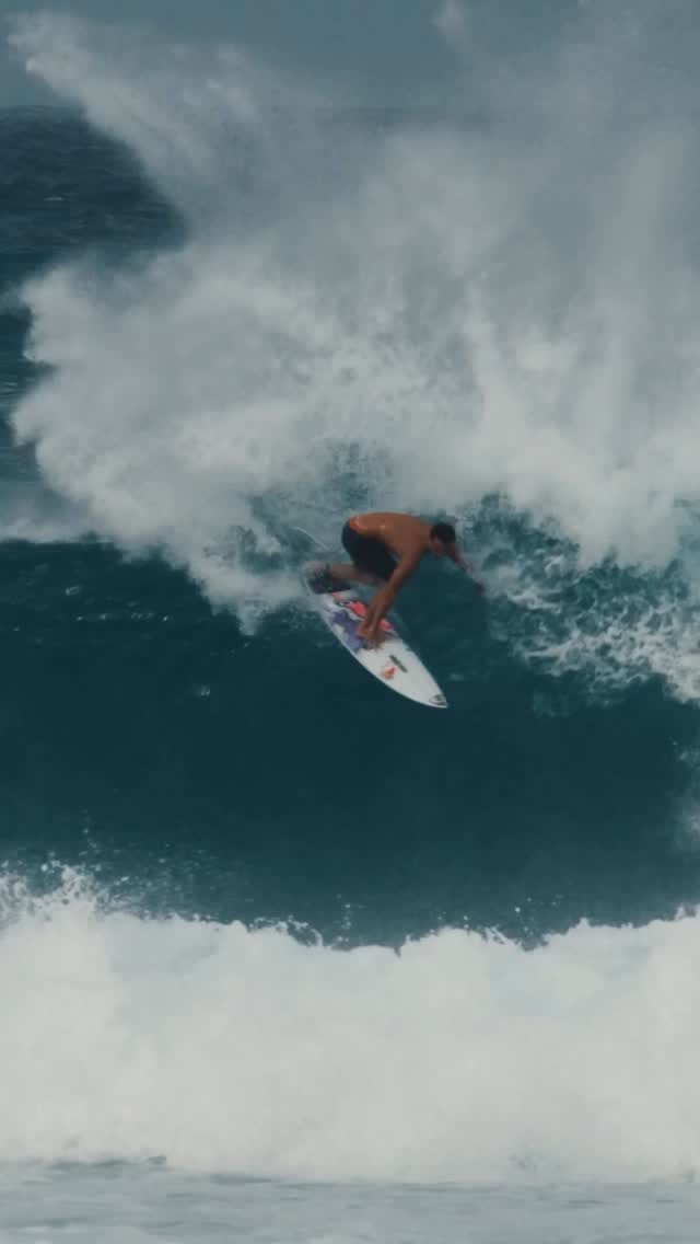 Post 6 by Kauli Vaast on Instagram (video)