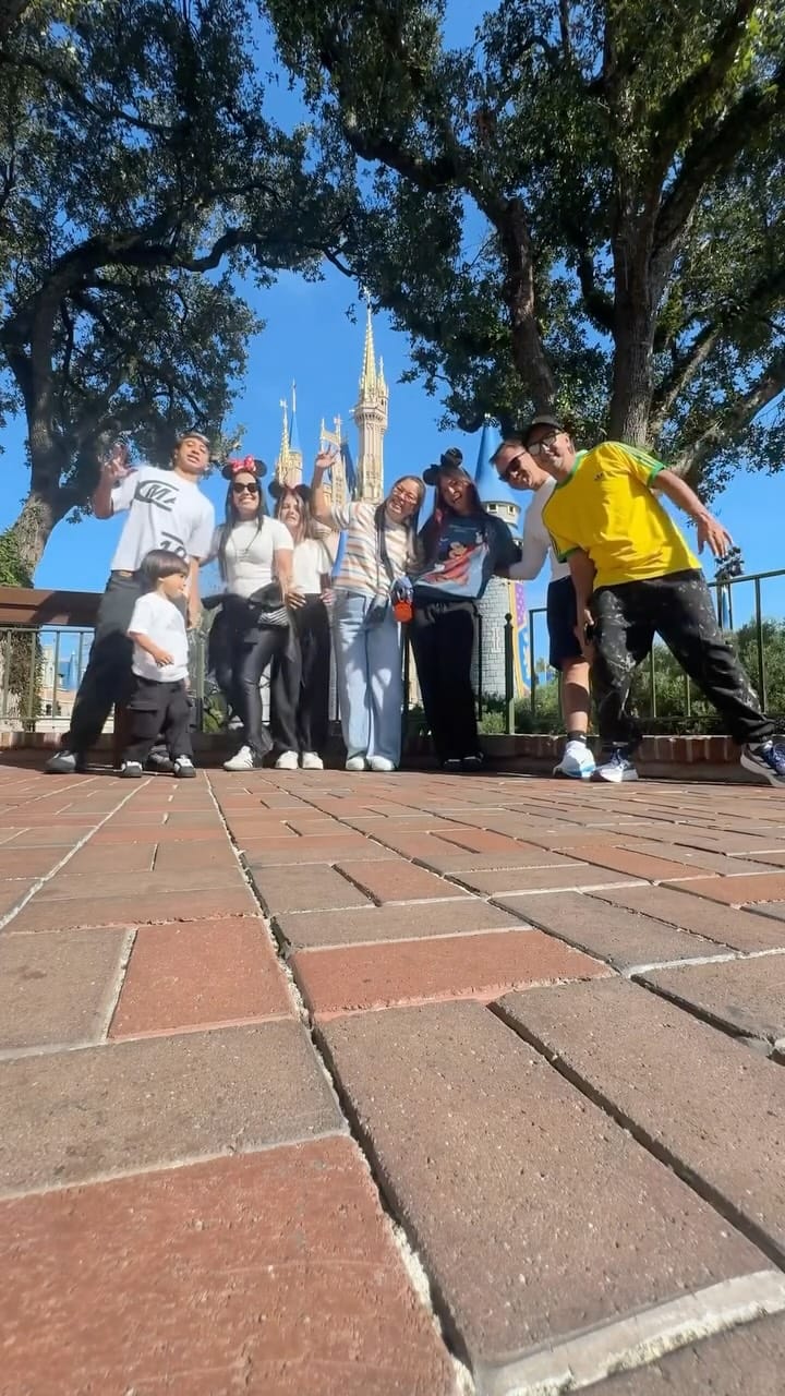 Post 4 by Raicca Ventura on Instagram (video)