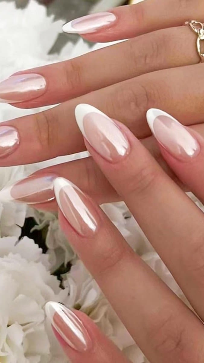 Post 7 by RIVE GAUCHE Beauty Studio on Instagram (video)