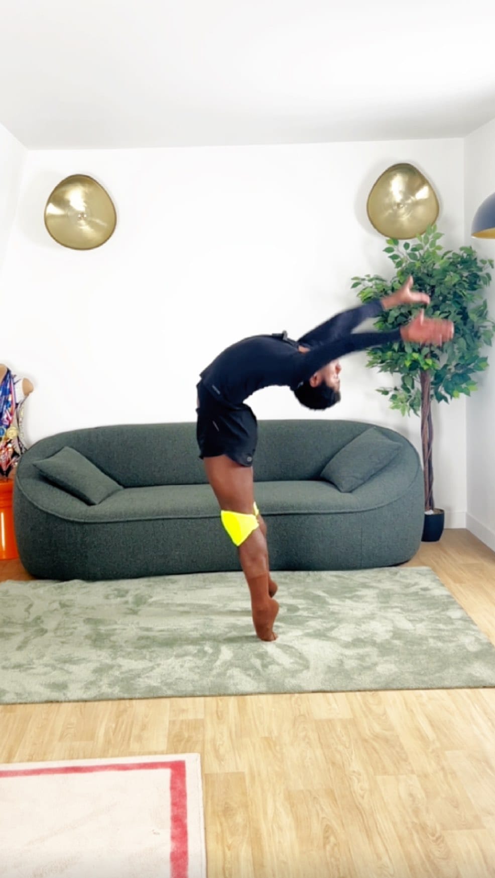 Post 10 by PETERSON CÉÜS | ONLINE COACH on Instagram (video)