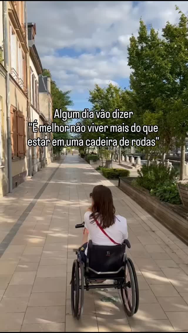 Post 5 by Maiara Barreto on Instagram (video)