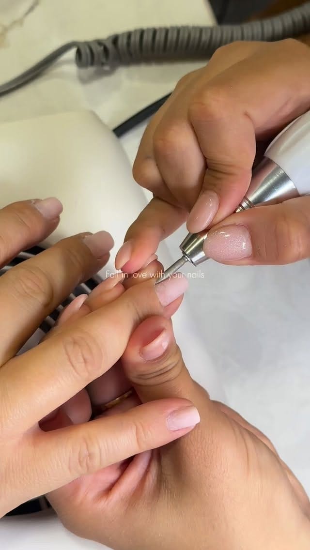 Post 2 by ACH BEAUTY on Instagram (video)
