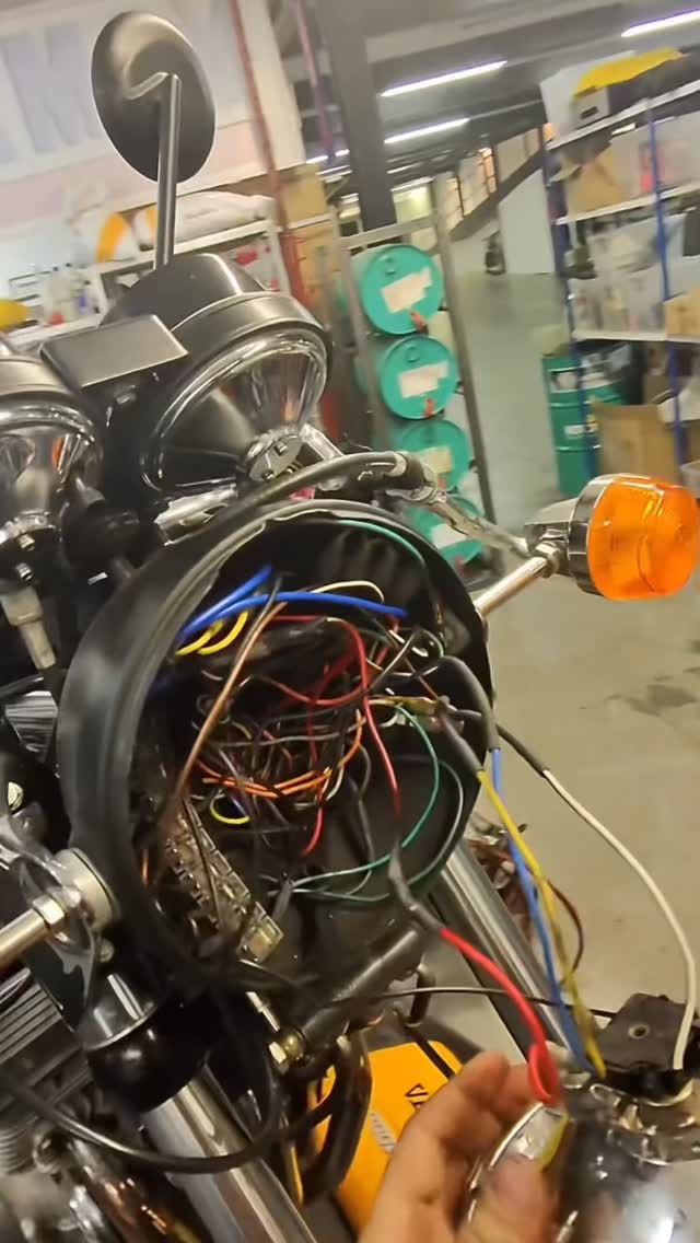 Post 6 by @anglesio_moto on Instagram (video)
