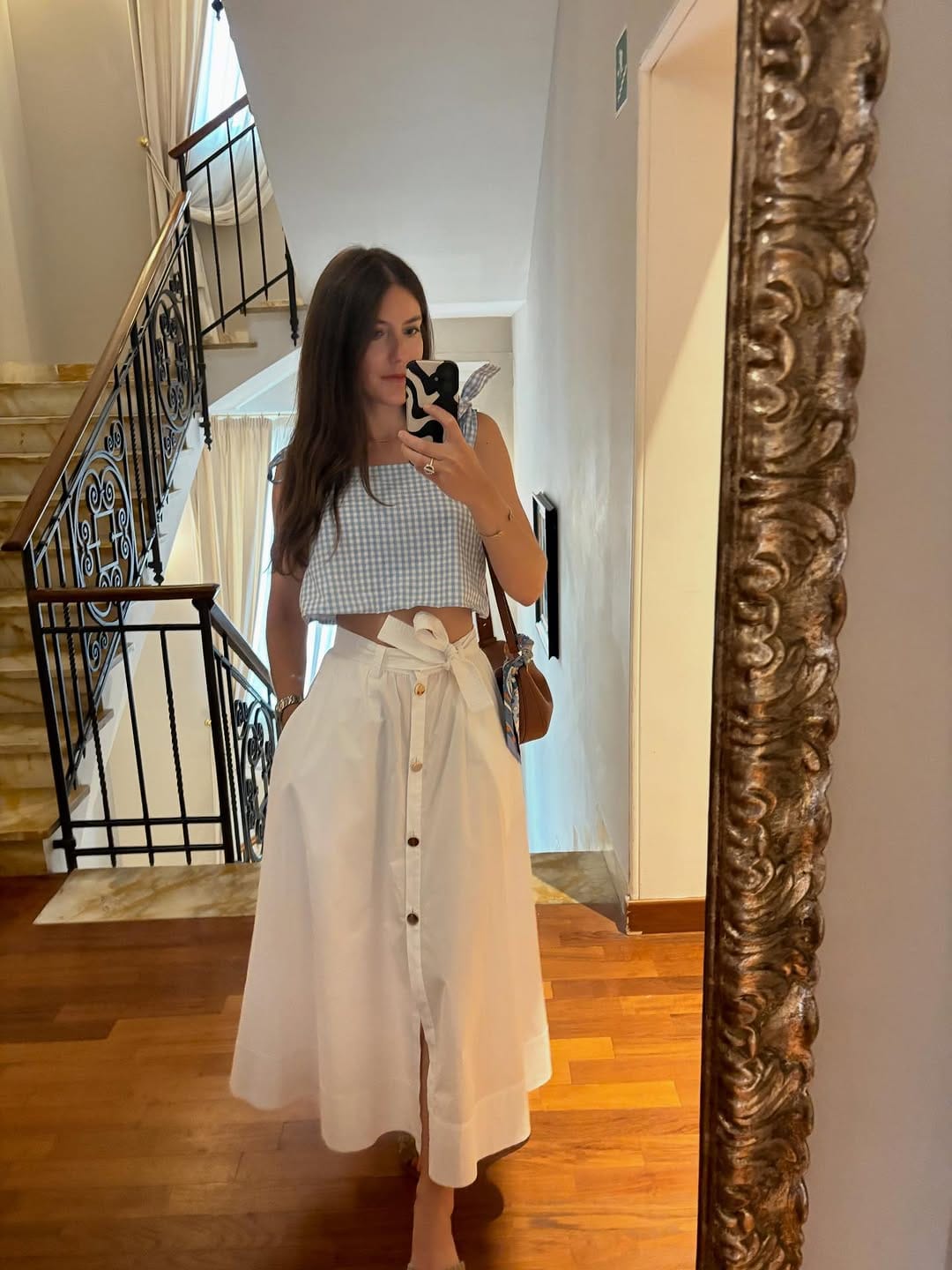 Post 1 by Margot on Instagram (carousel)