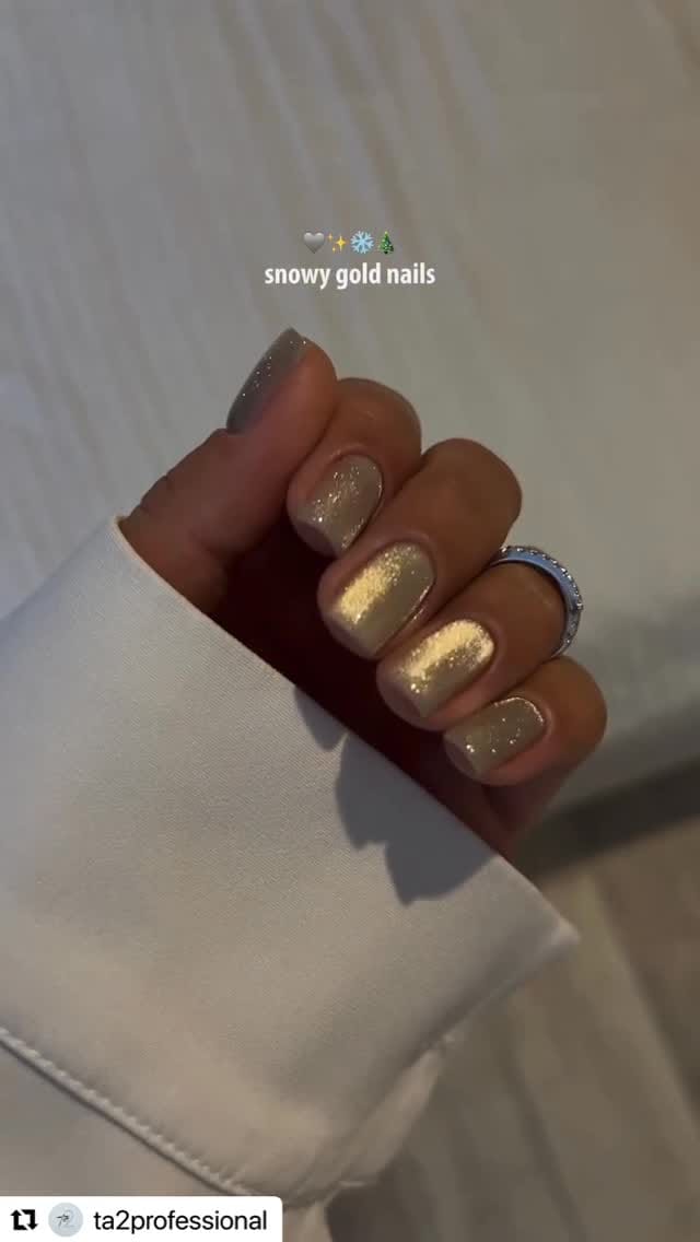 Post 7 by 𝐁𝐢𝐣𝐨𝐮𝐱 • 𝐏𝐚𝐫𝐟𝐮𝐦𝐬 • 𝐁𝐫𝐮𝐦𝐞𝐬 & 𝐒𝐩𝐫𝐚𝐲𝐬 on Instagram (video)