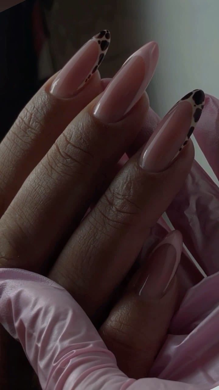 Post 9 by Paolinanails🌸 • prothésiste ongulaire • Paris 12 on Instagram (video)