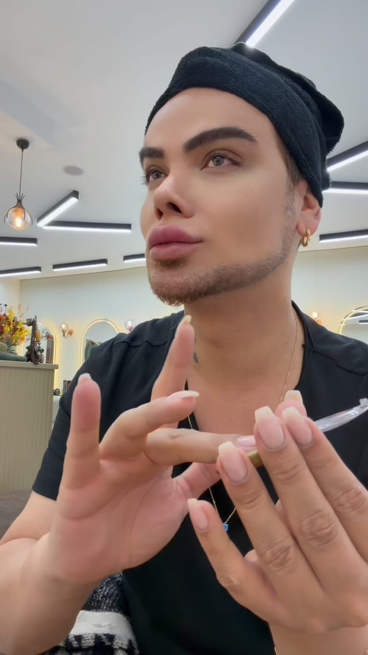 Post 6 by Ugur Arslan Cosmetics on Instagram (video)