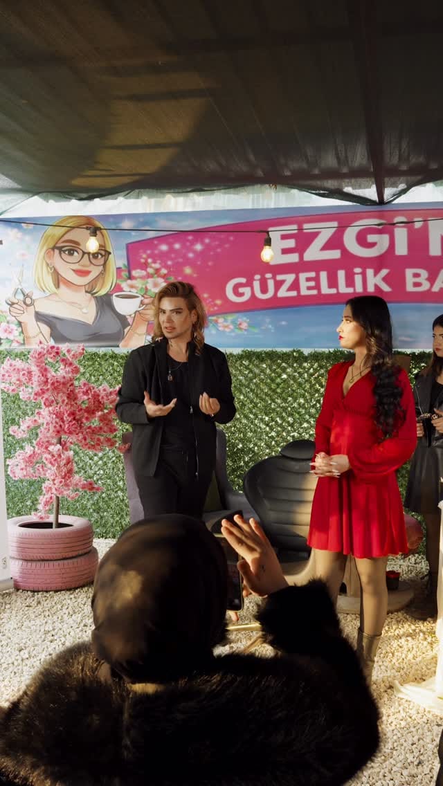 Post 3 by Ugur Arslan Cosmetics on Instagram (video)