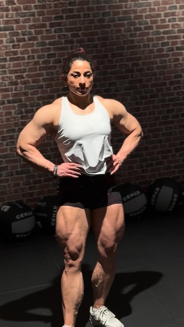 Post 4 by Parisa, IFBB WOMENS PHYSIQUE PRO on Instagram (video)