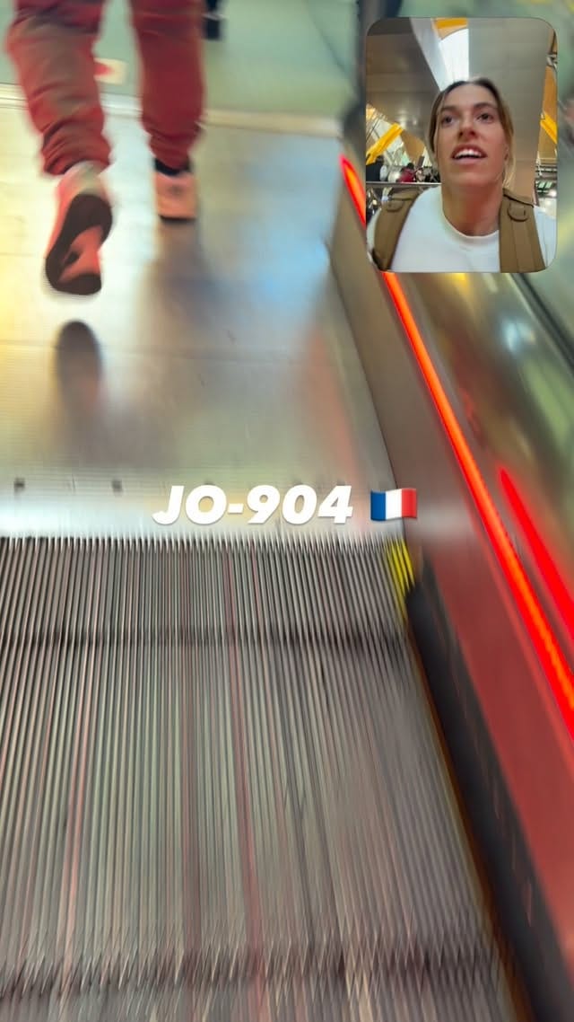 Post 1 by Lauriane Nolot on Instagram (video)