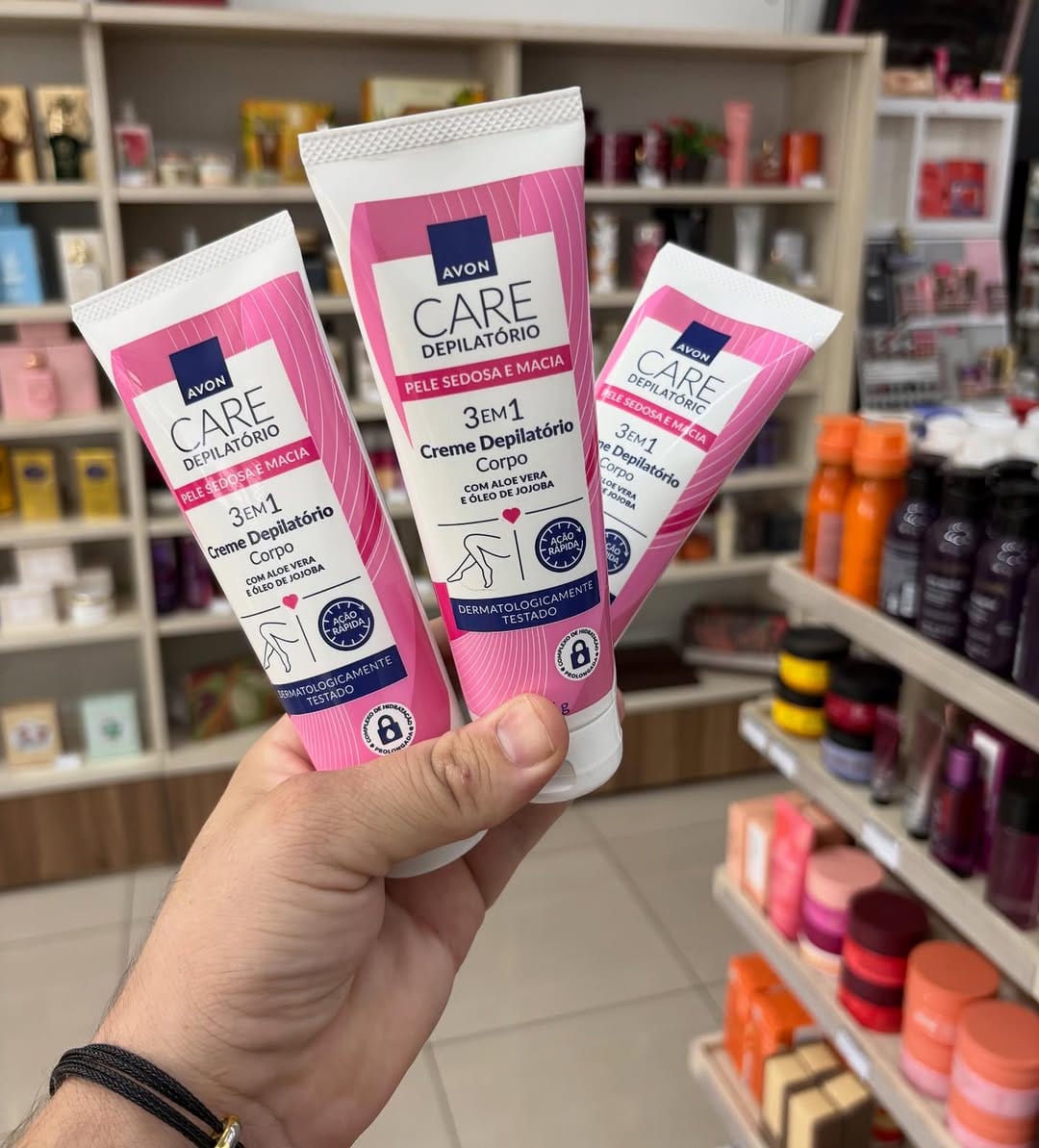 Post 7 by Perfumaria Dahora | Perfumes, Cosméticos, Makes e Studio Makeup on Instagram (image)