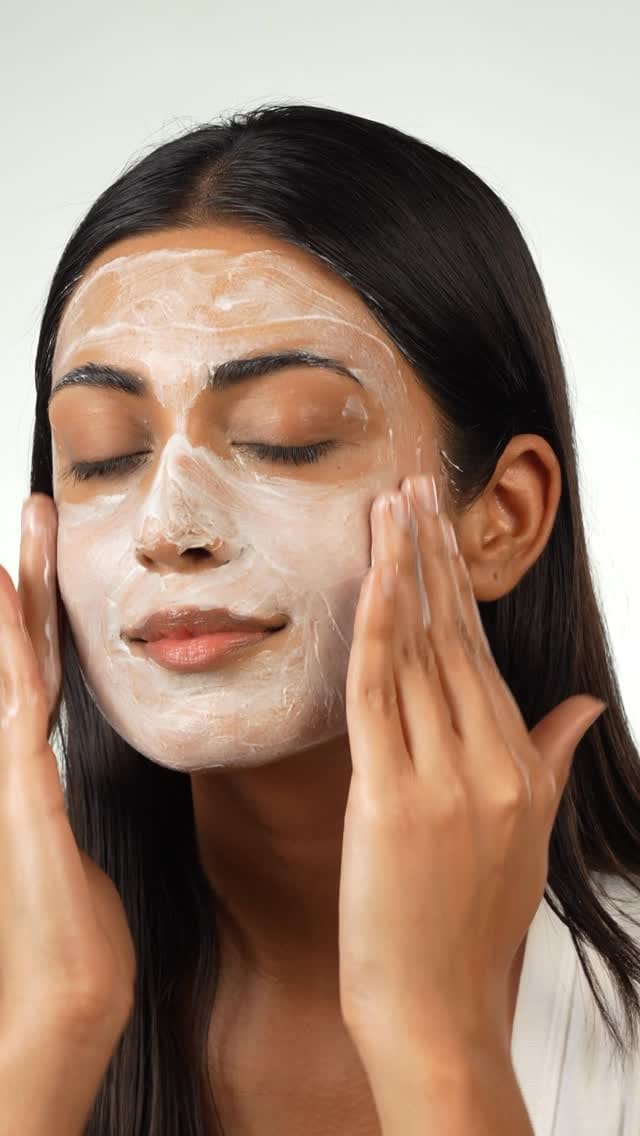 Post 1 by Embryolisse India on Instagram (video)