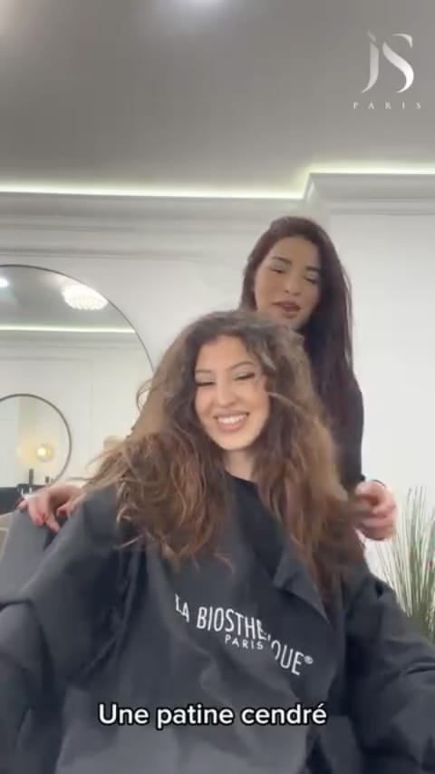 Post 8 by JS Coiffure Paris on Instagram (video)