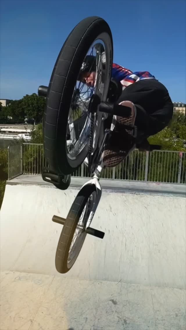 Post 4 by ROMAN KHAYRUTDINOV⚡️BMX on Instagram (video)
