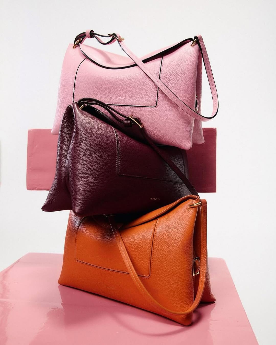 Post 8 by Vanzulli Store on Instagram (image)