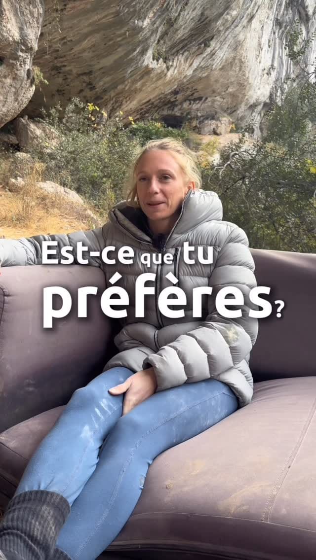 Post 3 by Hily Manon on Instagram (video)