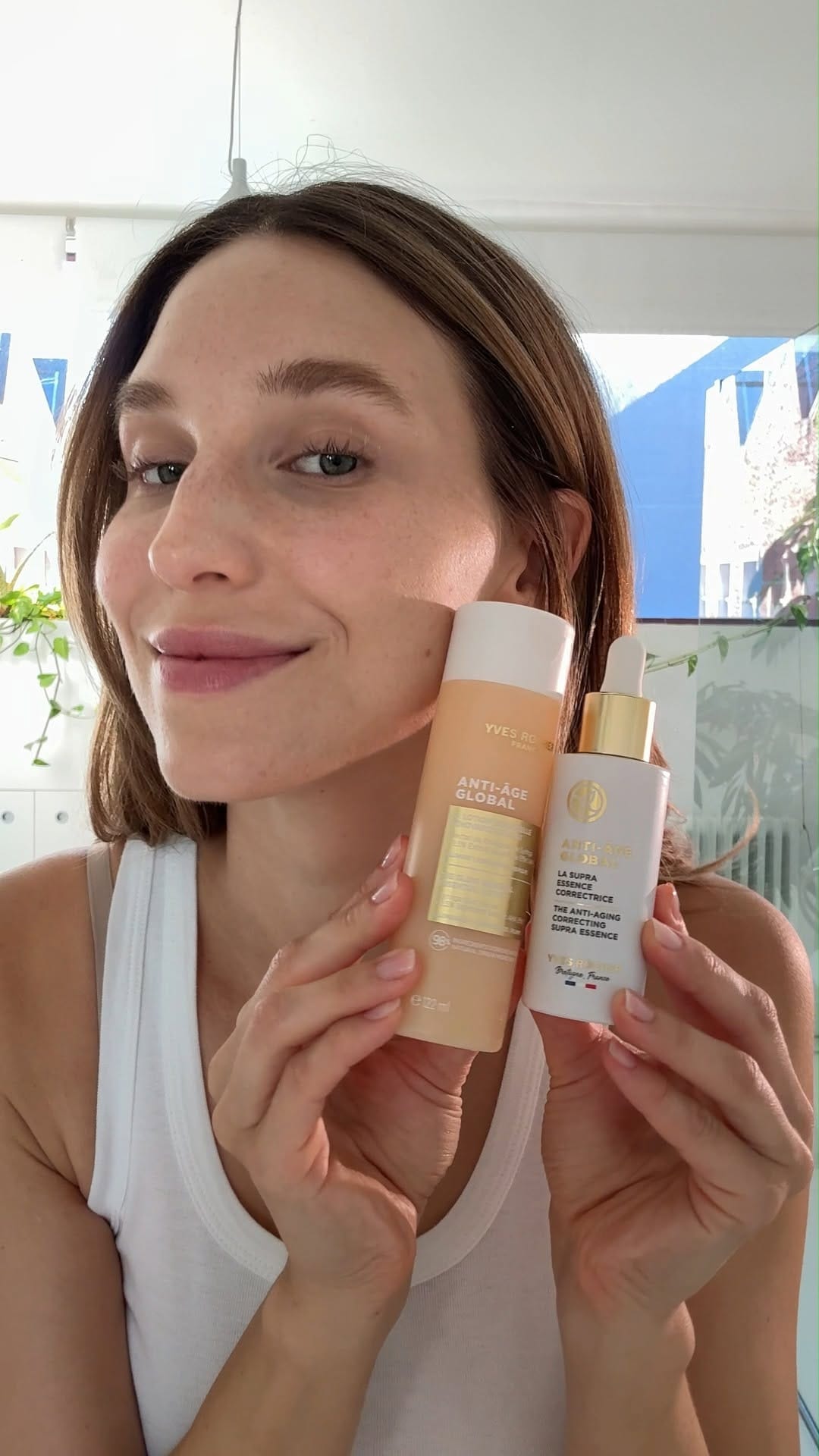Post 3 by Yves Rocher Vietnam on Instagram (video)