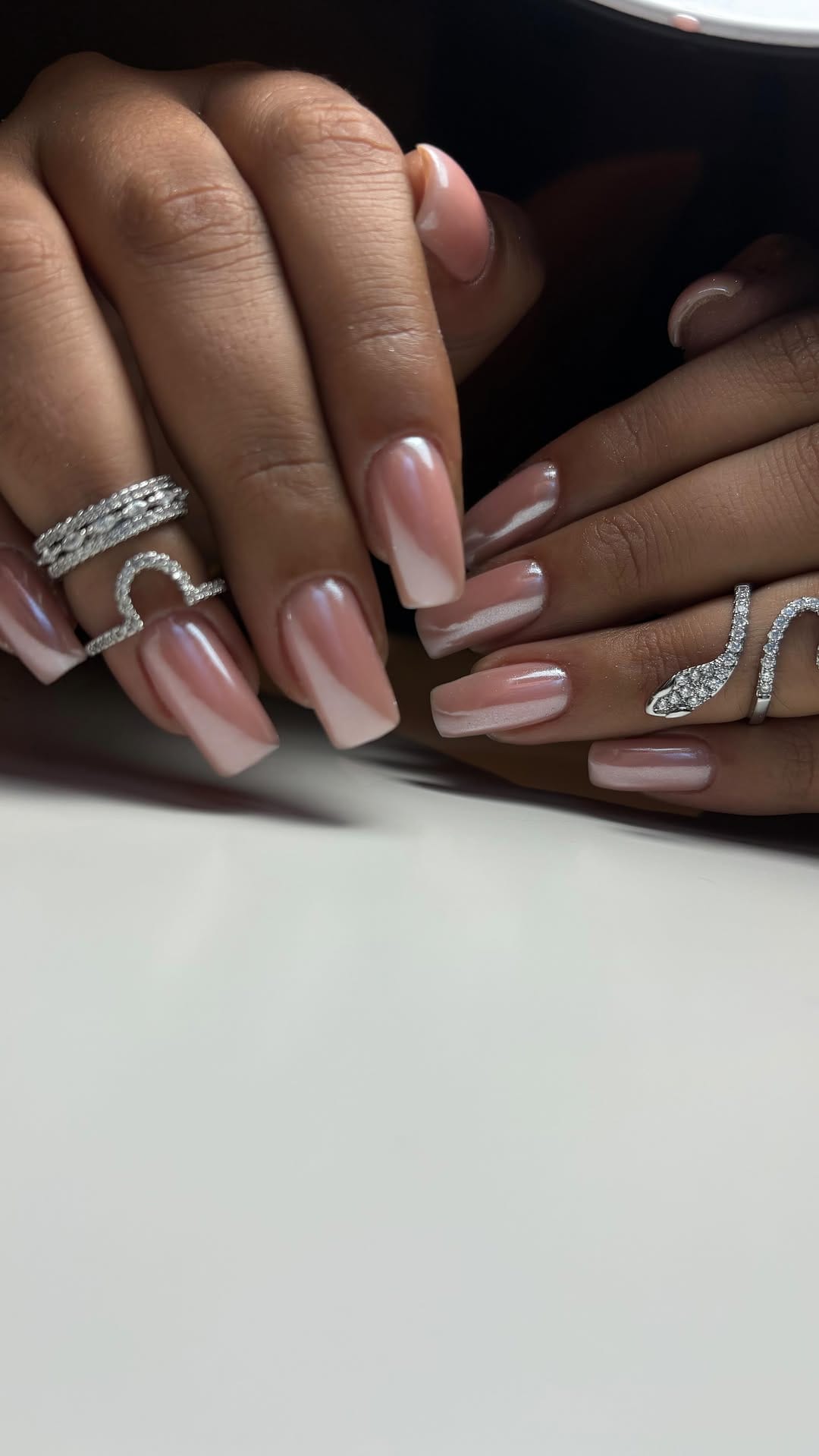 Post 6 by Youmi nail's💅 on Instagram (video)