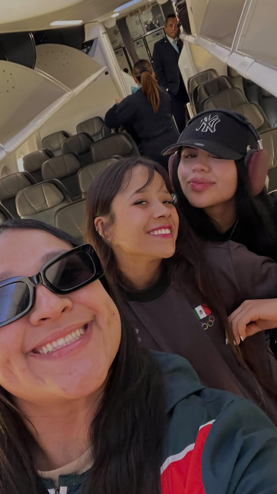 Post 6 by 𝓙𝓪𝓷𝓮𝓽𝓱 "𝓖𝓸𝓶𝓲𝓲𝓽𝓪" 𝓖𝓸𝓶𝓮𝔃.   𝓞𝓵𝔂 on Instagram (video)