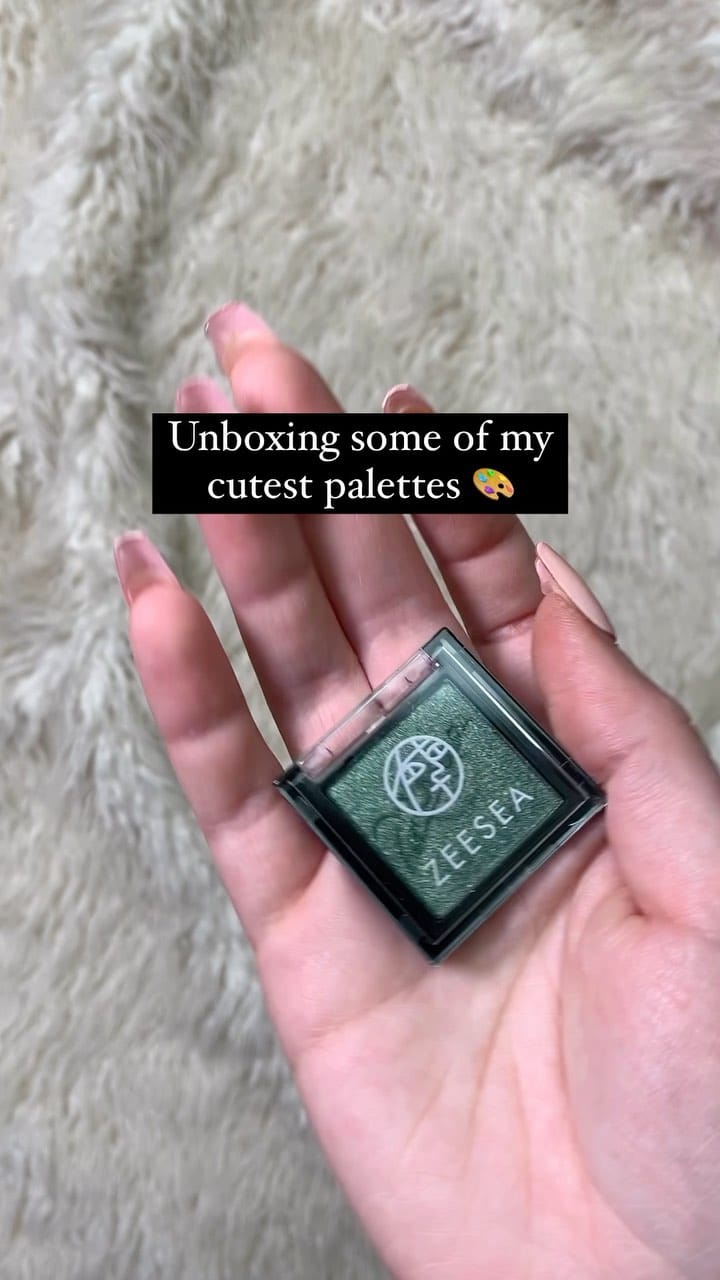 Post 6 by K-beauty on Instagram (video)