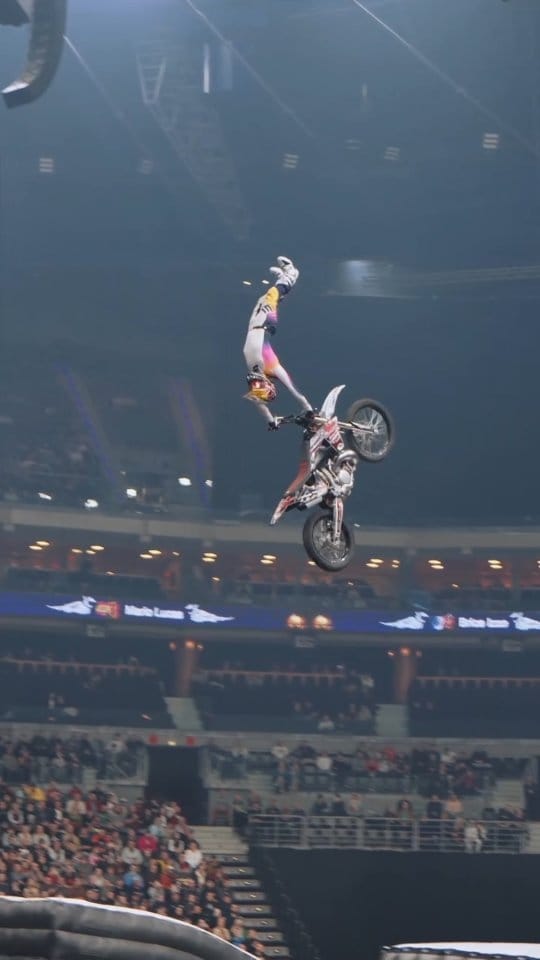 Post 6 by Brice Izzo on Instagram (video)