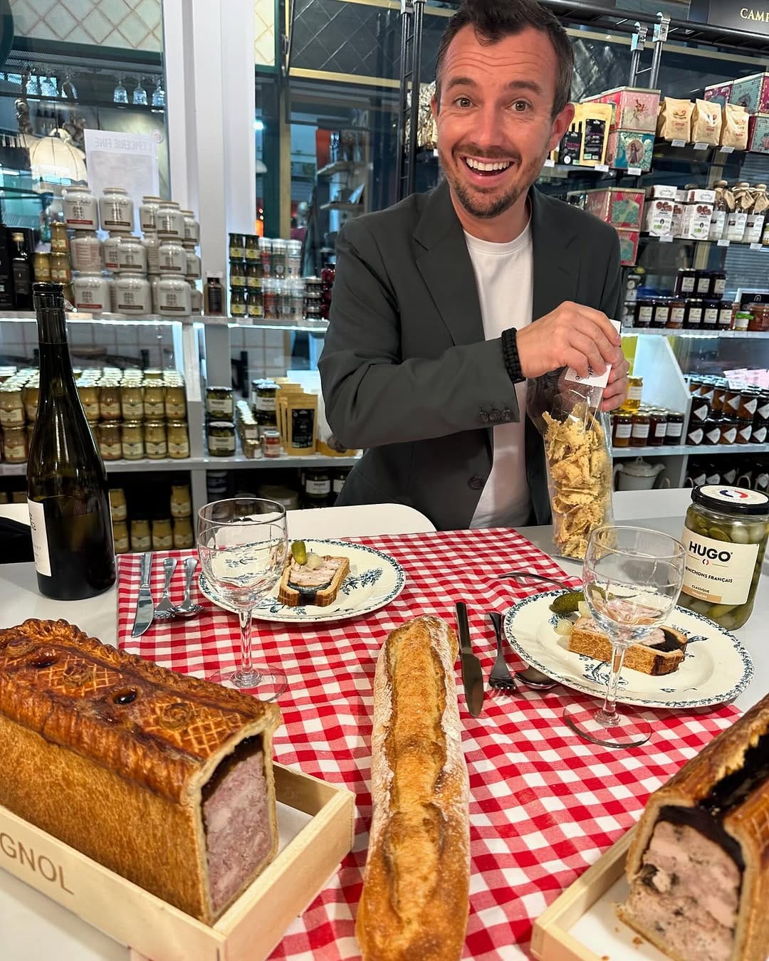 Post 8 by L’épicerie de Loïc.B on Instagram (carousel)