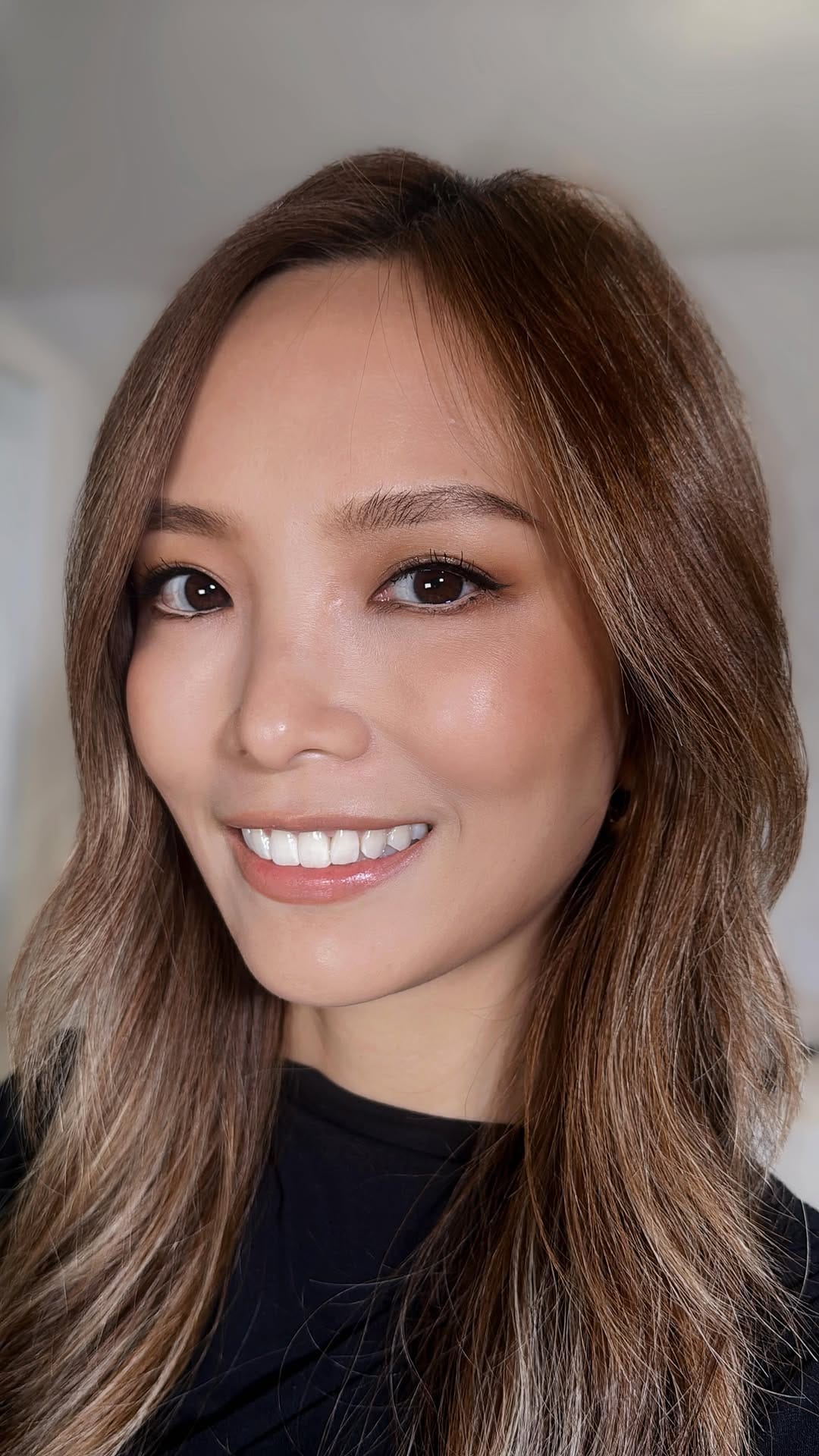 Post 2 by GABBIE LEE MAKEUP ARTIST on Instagram (video)