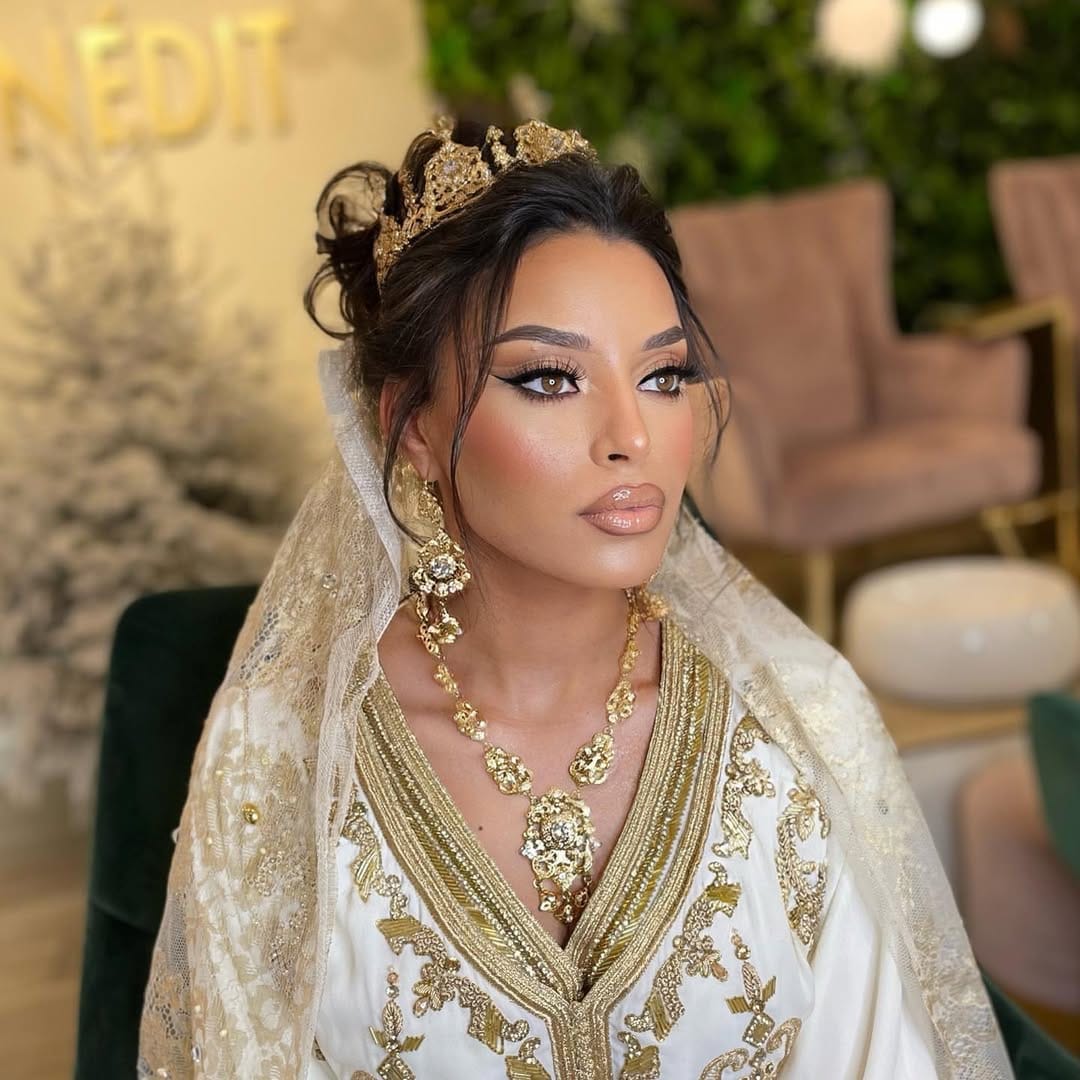 Post 9 by Make-Up Artist Diplomée 💄 on Instagram (carousel)