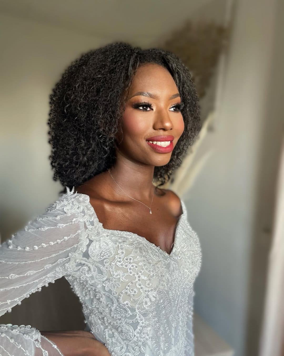 Post 6 by Make-Up Artist Diplomée 💄 on Instagram (carousel)