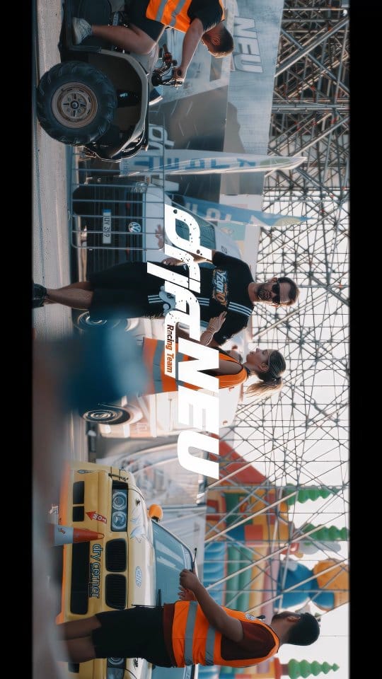 Post 6 by Axel Francois on Instagram (video)