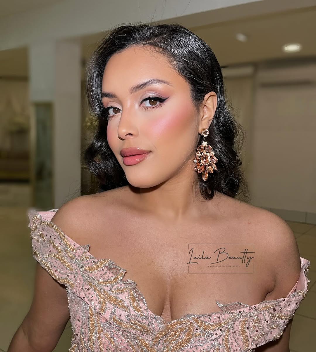 Post 2 by Bridal specialist makeup/ Hairstyle / Pose hijeb et Turban on Instagram (image)